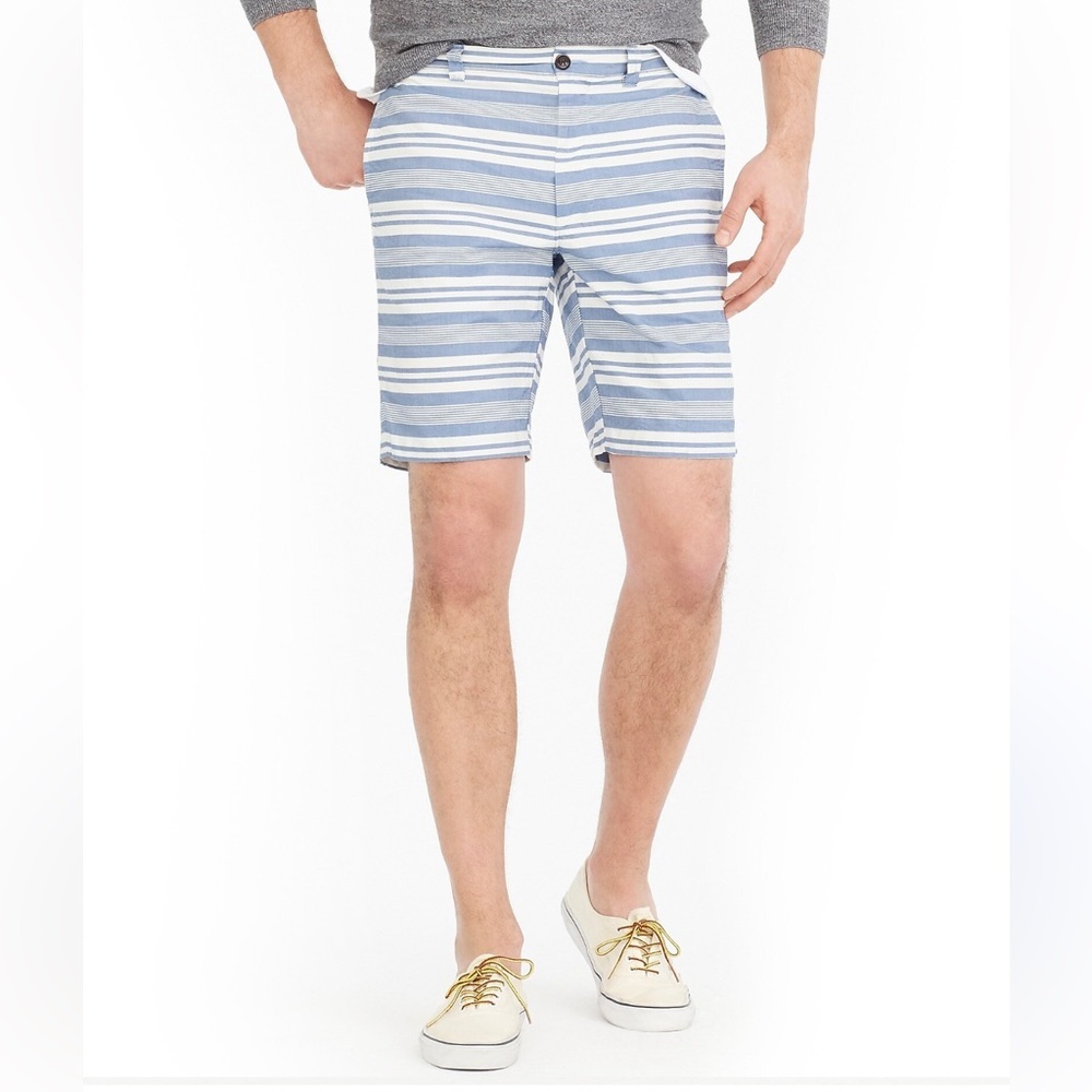 POLO RALPH LAUREN Men's 33 Blue & White Classic Striped Flat Front Chino Shorts
